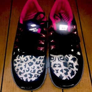 Nike Free Runs 5.0. Black & Pink Leopard Print. Women’s size 8.5